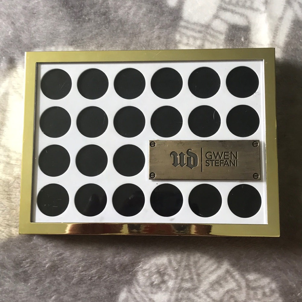 Urban Decay Gwen Stefani palette